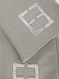IS01051