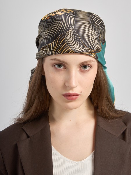 Платок E03-8421