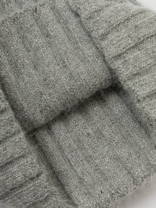 LB-C57018