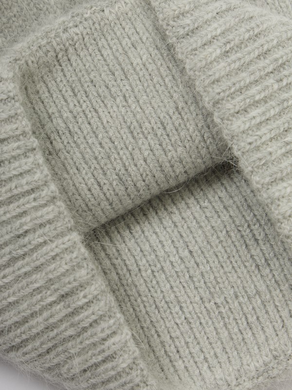 LB-C57019